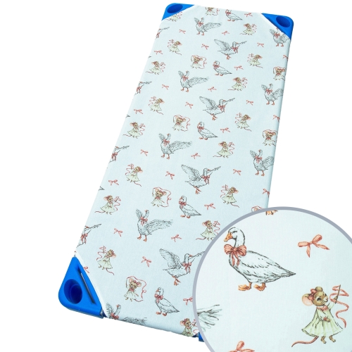 Prześcieradło na leżak przedszkolny 140 x 60 - Tańczące gąski białe