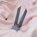 Kocyk do fotelika Muślinowy z uszkami Premium bez wypełnienia - Baby pink